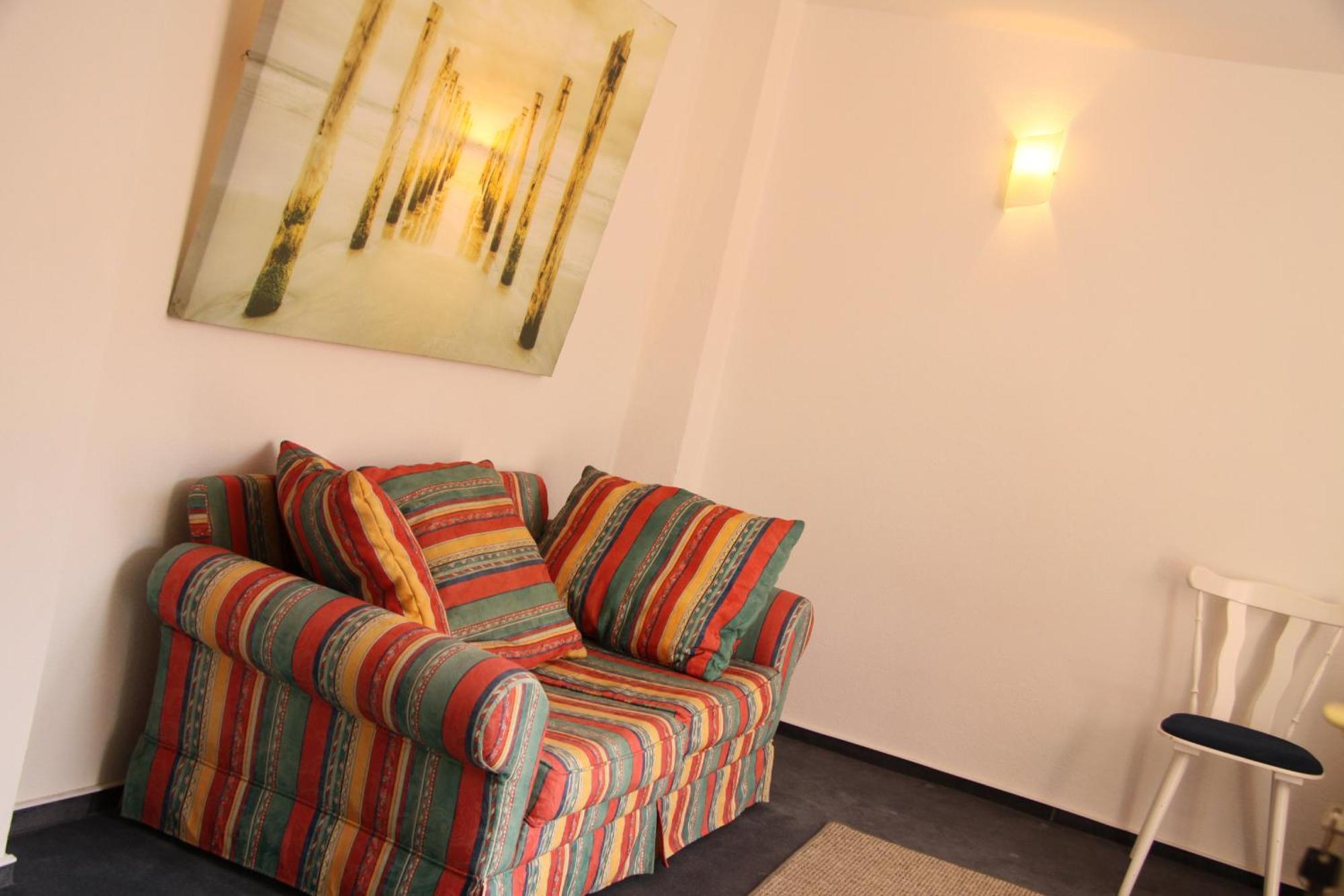 Freundliches Appartement - Bitte Angaben Zum Gastgeber Lesen Wehrheim Exterior foto